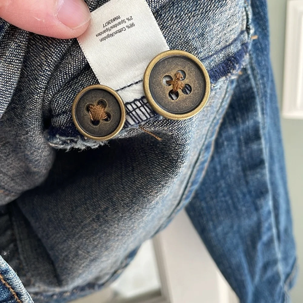 St. John Bay Women’s Denim Jacket - Picture 3 of 4